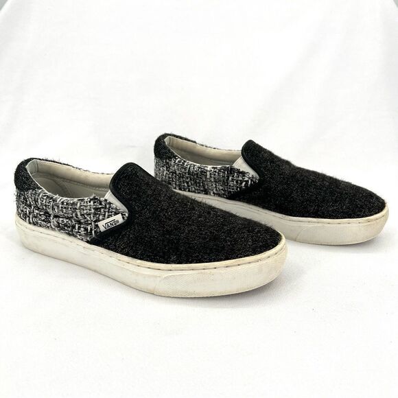 Vans Classic Slip On Sneakers in Black and White size 7 - Picture 1 of 11